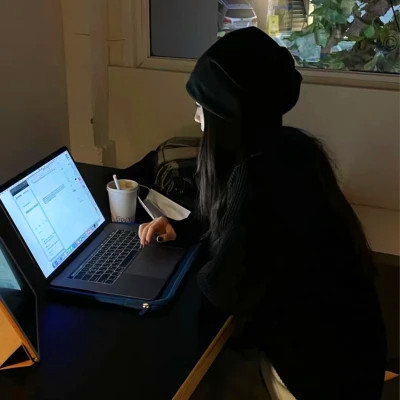 最新潮微信女生头像