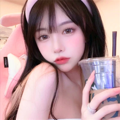 干净有品位的微信女生头像