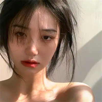 超酷微信女生头像