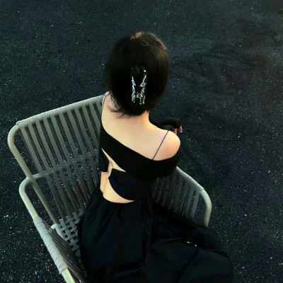 超酷微信女生头像