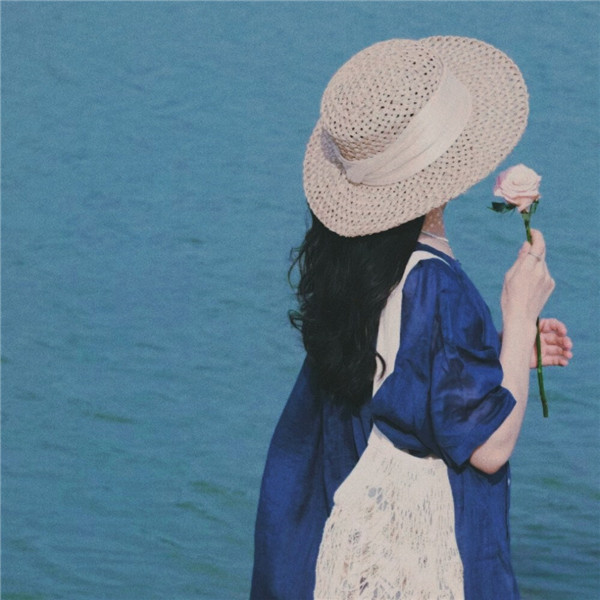 森系文艺有韵味复古的头像女