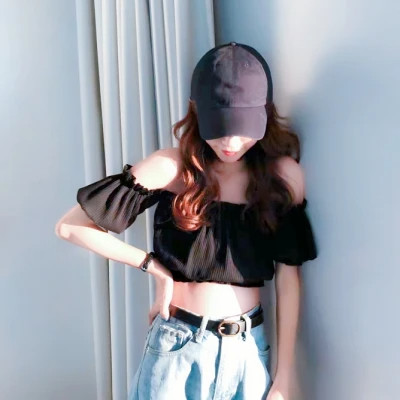 戴帽子遮脸女生头像图片
