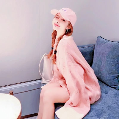 戴帽子遮脸女生头像图片