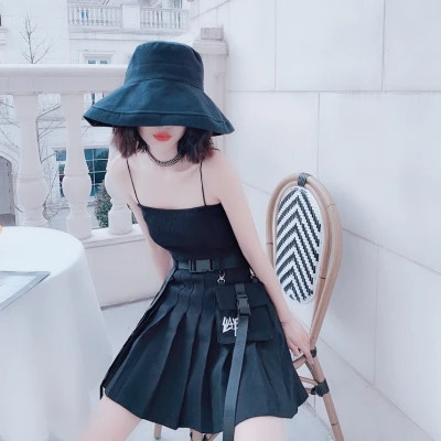 戴帽子遮脸女生头像图片