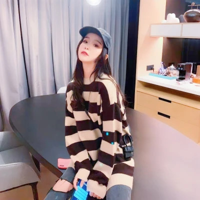 戴帽子遮脸女生头像图片