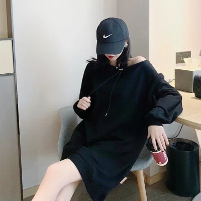 戴帽子遮脸女生头像图片