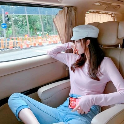 酷酷的戴帽子女生头像图片