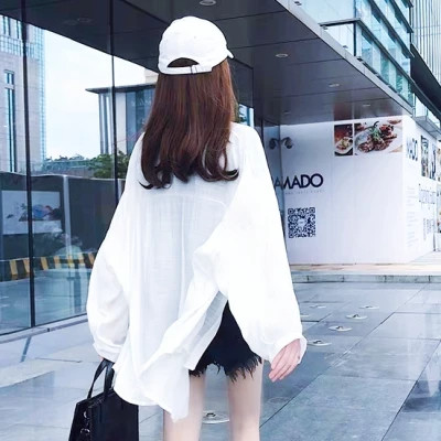 女生头像高冷戴帽子侧脸