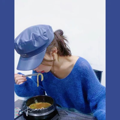 美女戴帽子图片头像