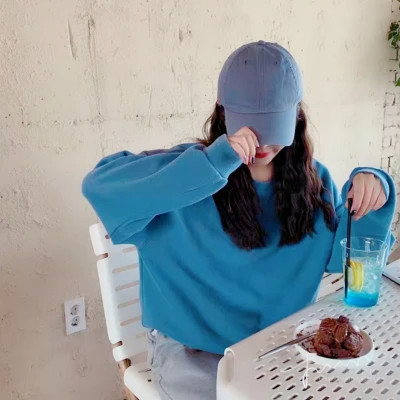 美女戴帽子图片头像