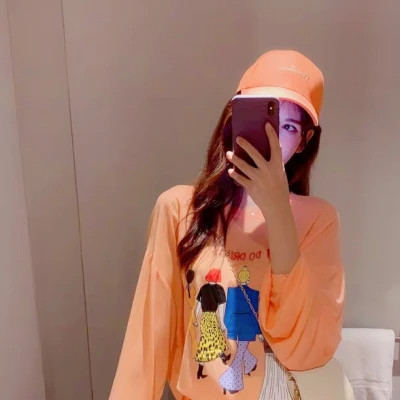 美女戴帽子图片头像
