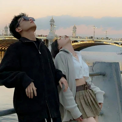 真人小众高级浪漫氛围感情头