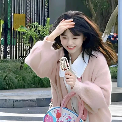 新颖女生微信头像图片