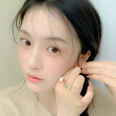 女生QQ头像潮流新选