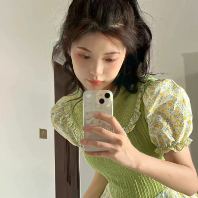 好看的绿色头像女生高清图片