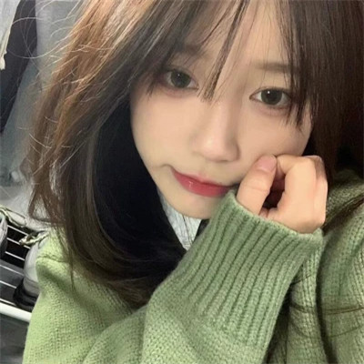 好看的绿色头像女生高清图片