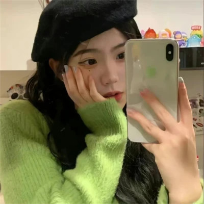 好看的绿色头像女生高清图片