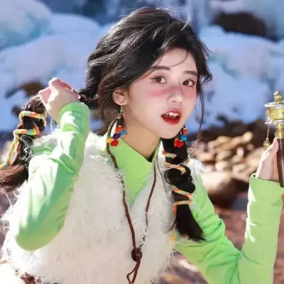 好看的绿色头像女生高清图片