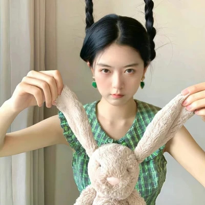 好看的绿色头像女生高清图片