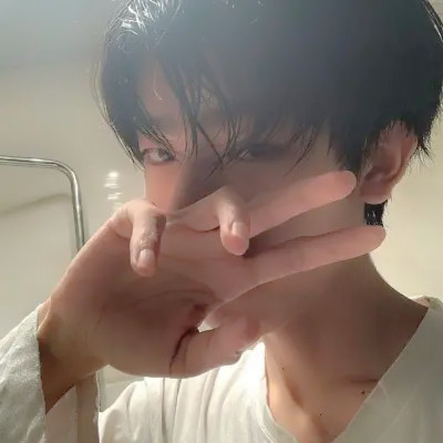 精选男生头像图片