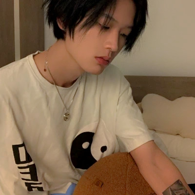 精选男生头像图片