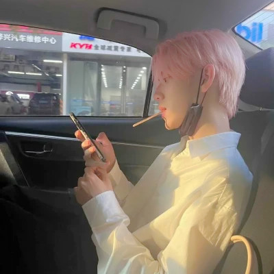 男生头像时尚潮流