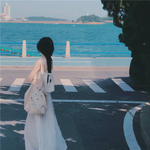 最新绝美氛围感女生头像图片