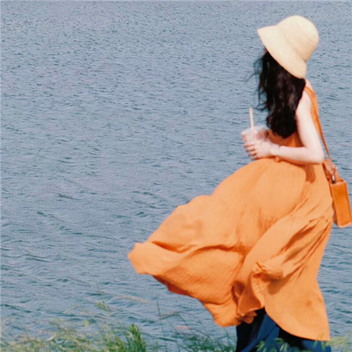 最新绝美氛围感女生头像图片