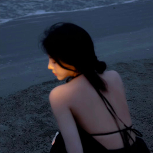 最新绝美氛围感女生头像图片