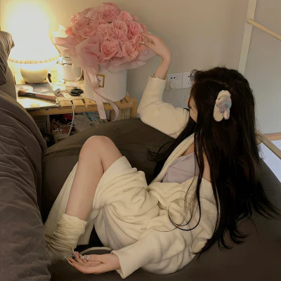 女生超好看的不露脸背影头像图片