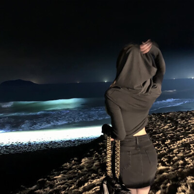 女生超好看的不露脸背影头像图片