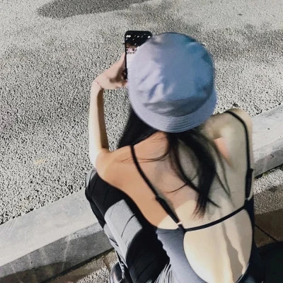 迷人女生背影头像