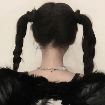 迷人女生背影头像