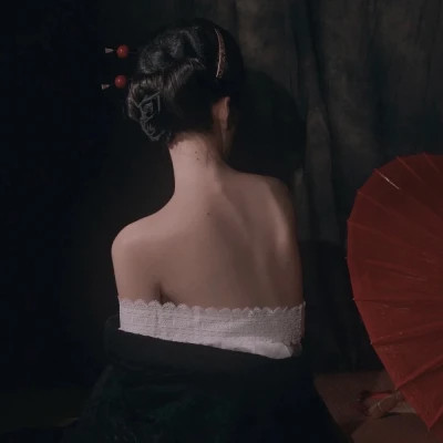 迷人女生背影头像