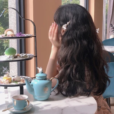 迷人女生背影头像