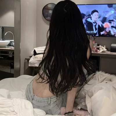 女生背影头像