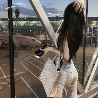 女生背影头像
