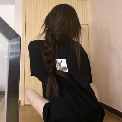 女生背影头像