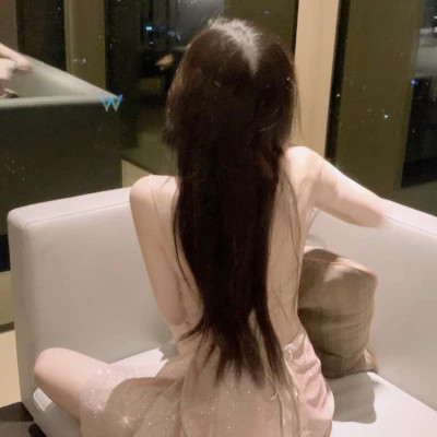 女生背影头像