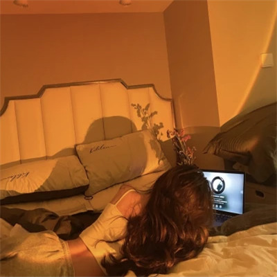女生背影头像