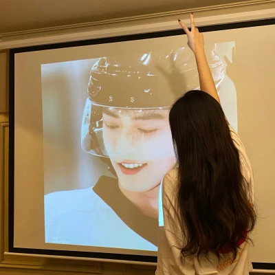 女生背影头像