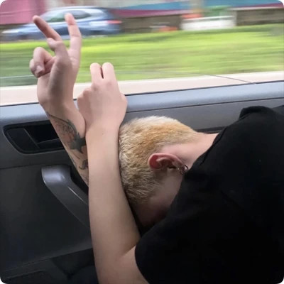 氛围感拉满的小众头像男