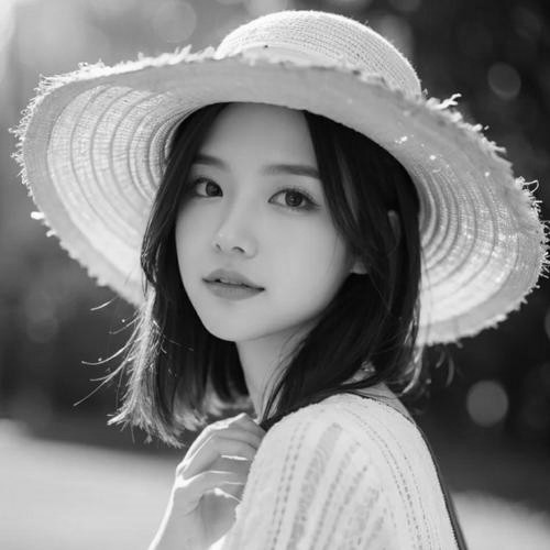 女生头像黑白图片2025最火爆