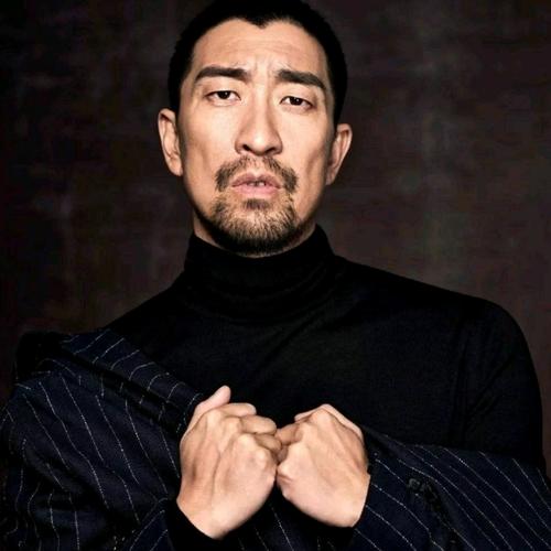 2025最好的男人头像图片