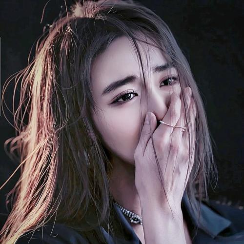 网上很火的伤感头像图片