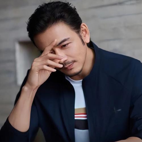 高级emo伤感男头像图片