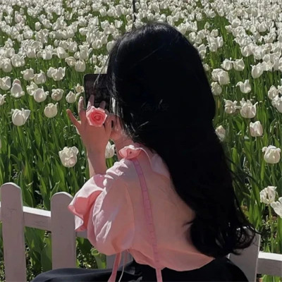 唯美不露脸背影女生头像图片