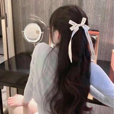 唯美不露脸背影女生头像图片