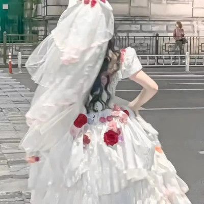 绝美不露脸背影女生头像图片