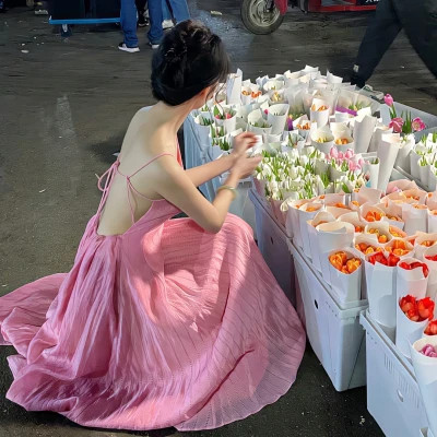 绝美不露脸背影女生头像图片